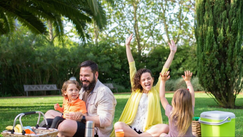 Have a picnic at Sembawang Park.